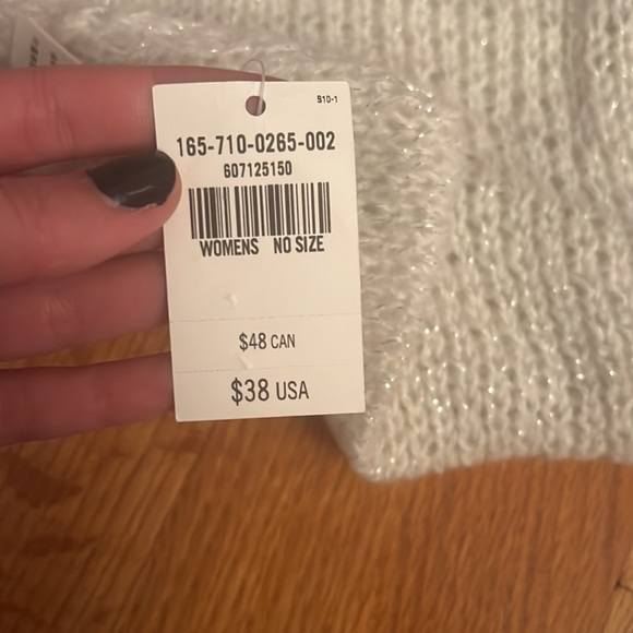 Abercrombie and Fitch shine infinity scarf - Picture 3 of 4